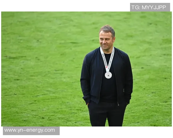 莱万重返安联球场引发拜仁球迷愤怒声讨：背叛与忘恩负义的争议