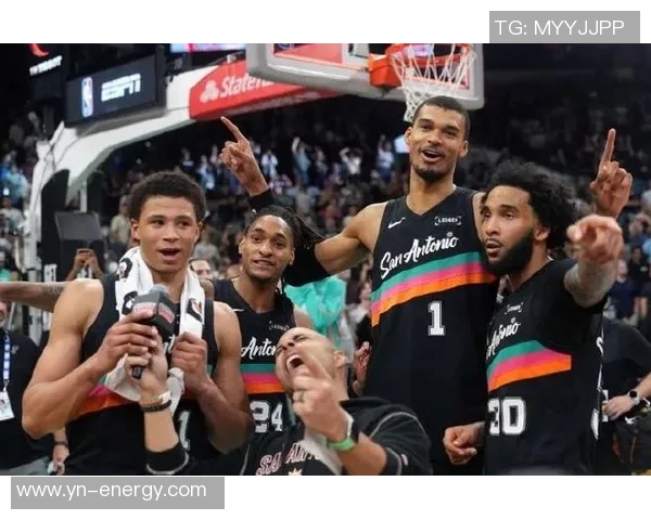 火箭队与马刺队激战正酣2018年12月23日精彩回顾与分析