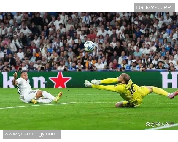 库尔图瓦的守门传奇与足球世界的辉煌瞬间解析